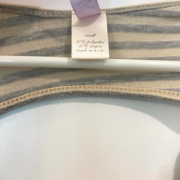 Alya Striped Hi Low Hem Tunic Top with Cut out back and Scoop Neck - Picture 5 of 9